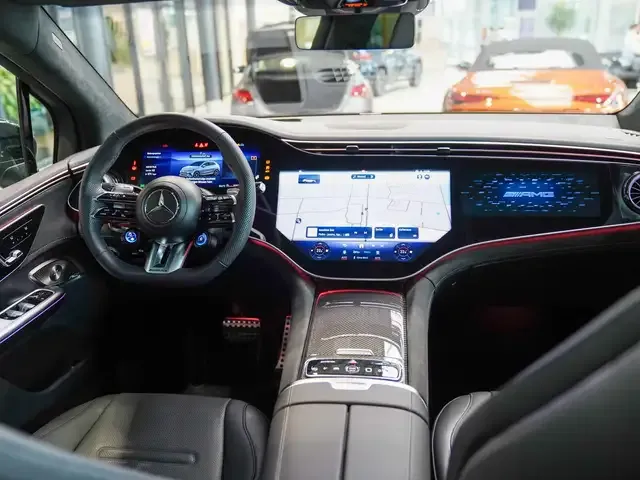 Mercedes-Benz EQE SUV