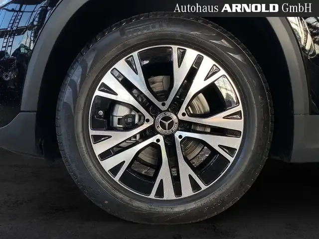 Mercedes-Benz GLA 180