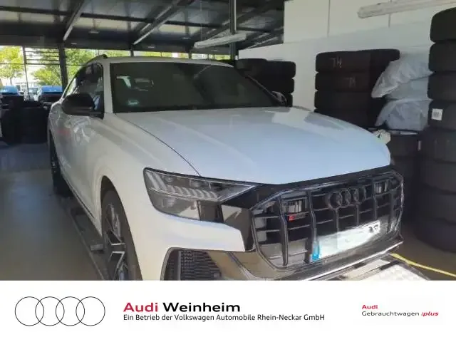 Audi SQ8