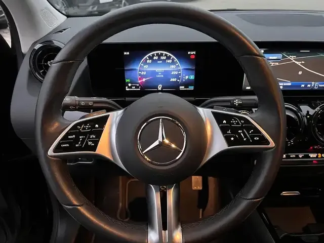 Mercedes-Benz GLA 180