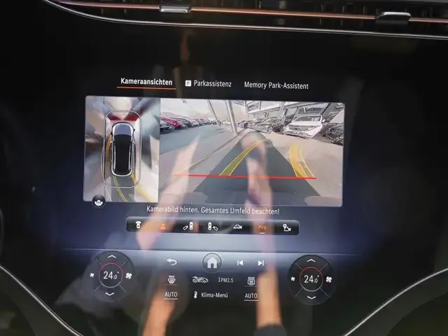 Mercedes-Benz EQE SUV