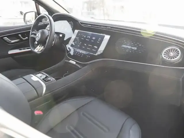 Mercedes-Benz EQE SUV