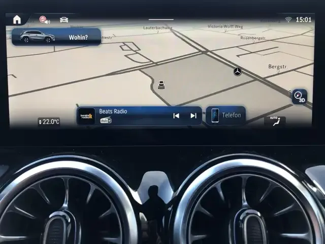 Mercedes-Benz GLA 180