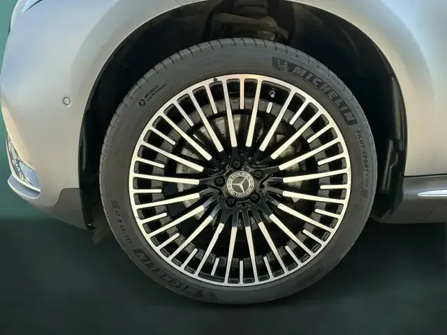 Mercedes-Benz EQC 400