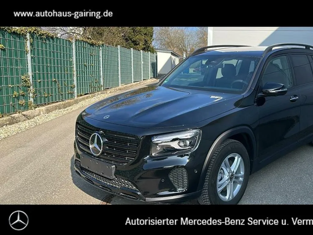 Mercedes-Benz GLB 200