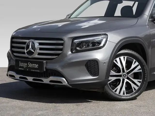 Mercedes-Benz GLB 180