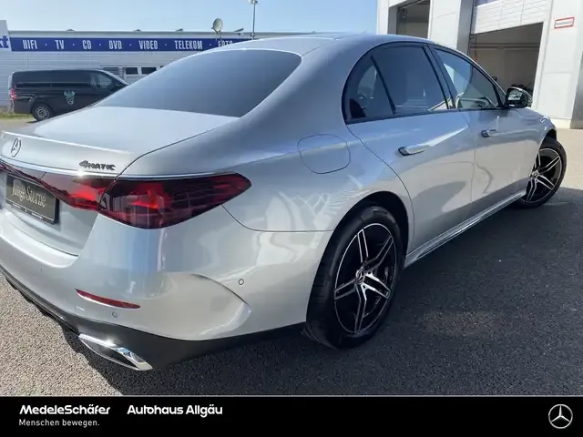 Mercedes-Benz E 400