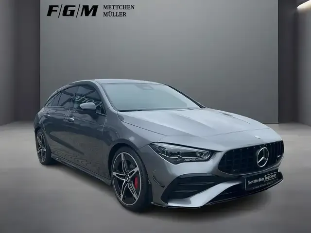 Mercedes-Benz CLA 35 AMG