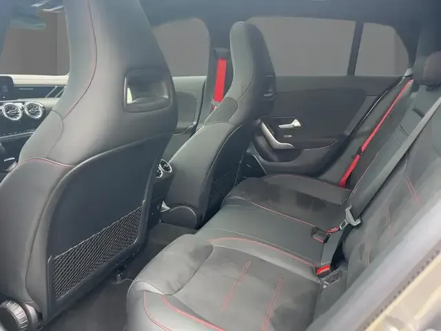 Mercedes-Benz CLA 35 AMG