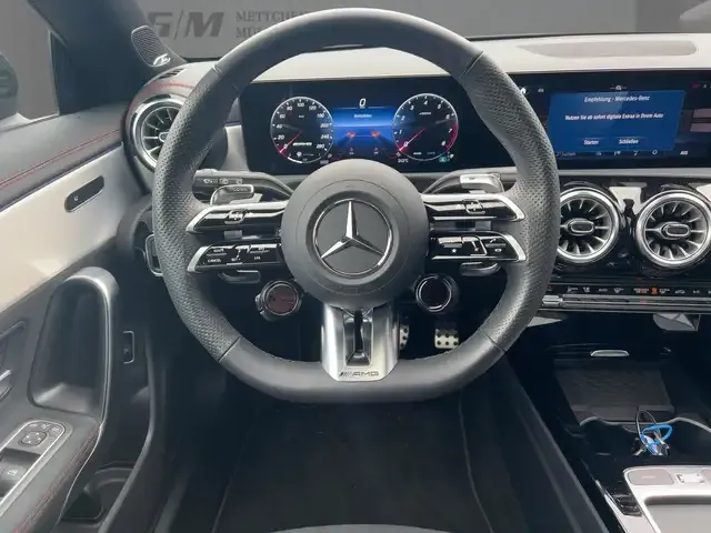 Mercedes-Benz CLA 35 AMG