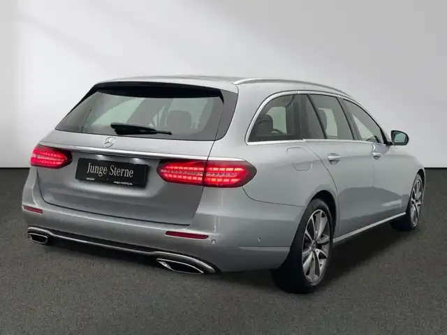 Mercedes-Benz E 400