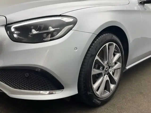 Mercedes-Benz E 400