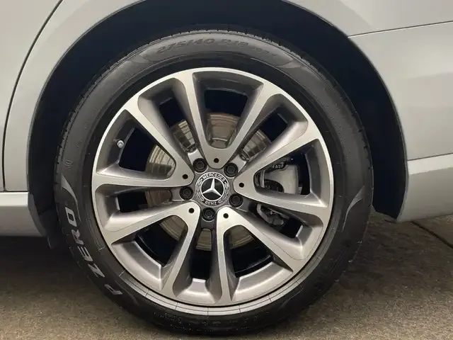 Mercedes-Benz E 400