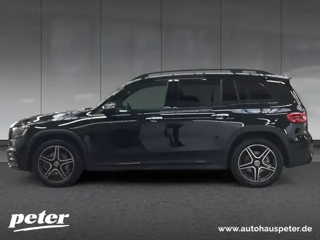 Mercedes-Benz GLB 220