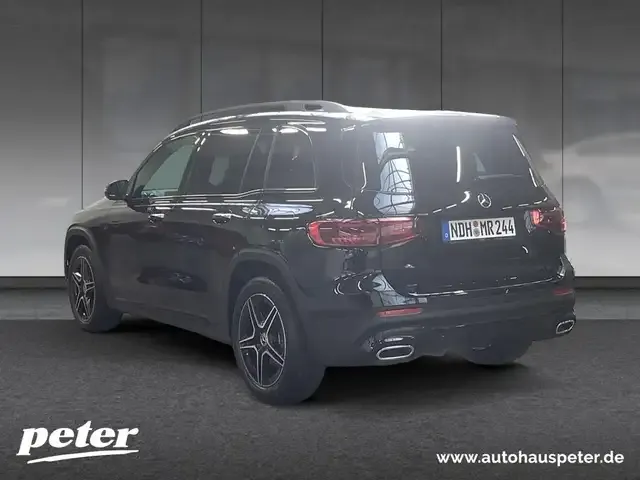 Mercedes-Benz GLB 220