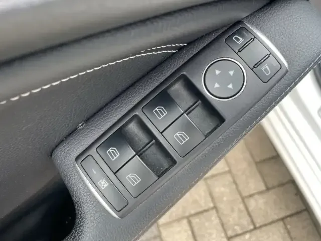 Mercedes-Benz CLA 220