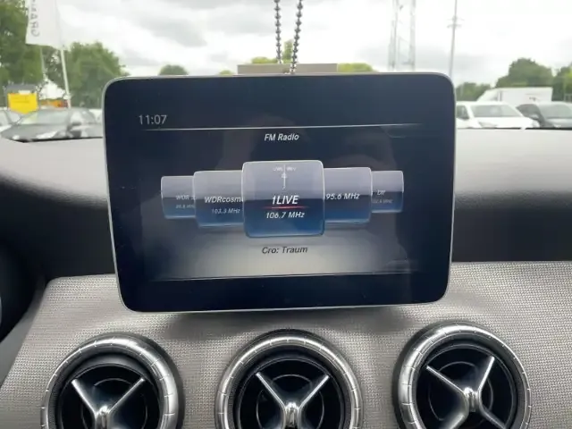 Mercedes-Benz CLA 220