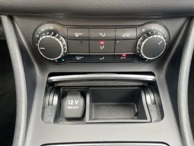 Mercedes-Benz CLA 220