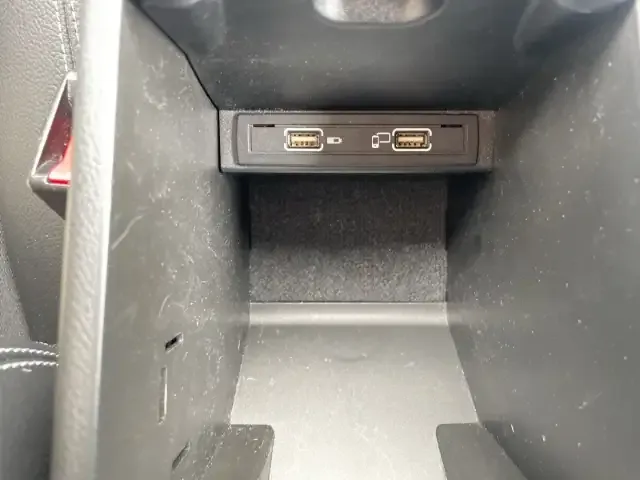 Mercedes-Benz CLA 220