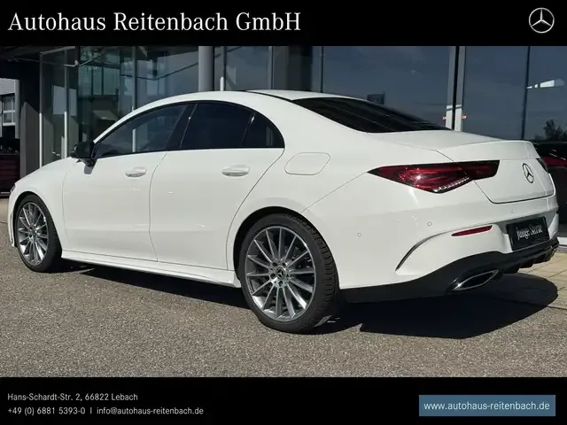 Mercedes-Benz CLA 200