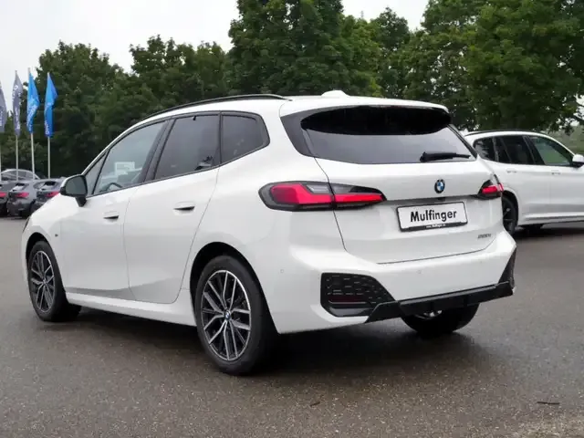 BMW 220