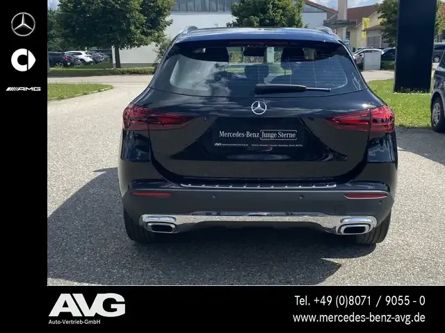 Mercedes-Benz GLA 180