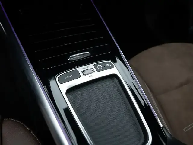 Mercedes-Benz GLA 220