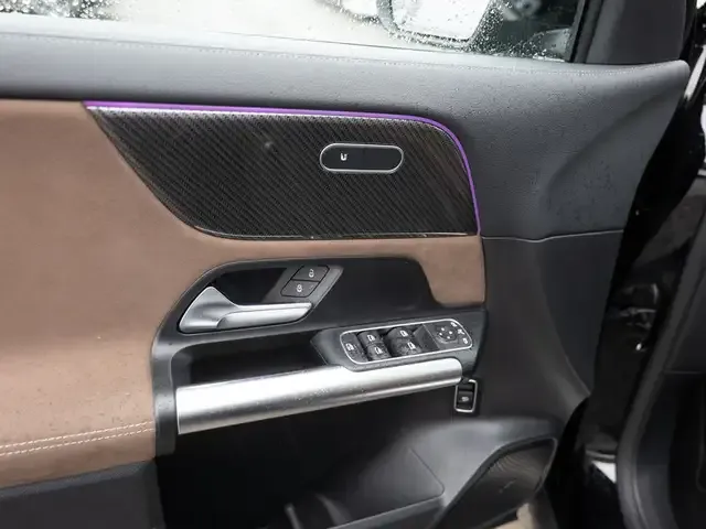 Mercedes-Benz GLA 220