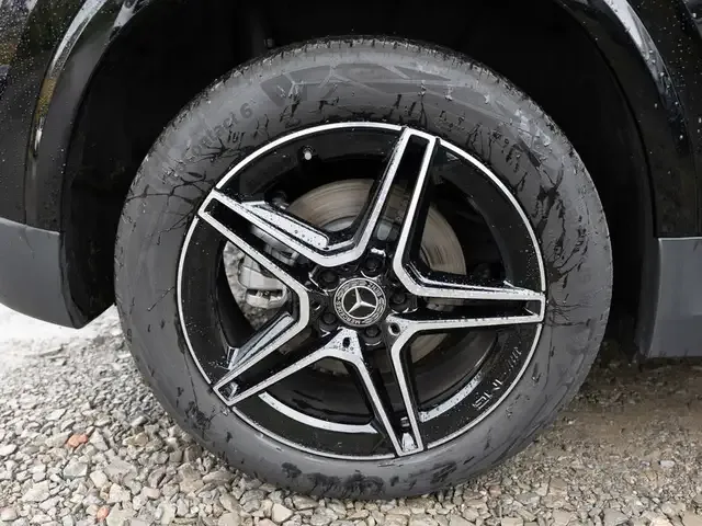 Mercedes-Benz GLA 220