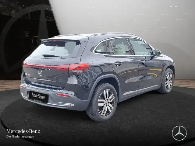 Mercedes-Benz EQA 250