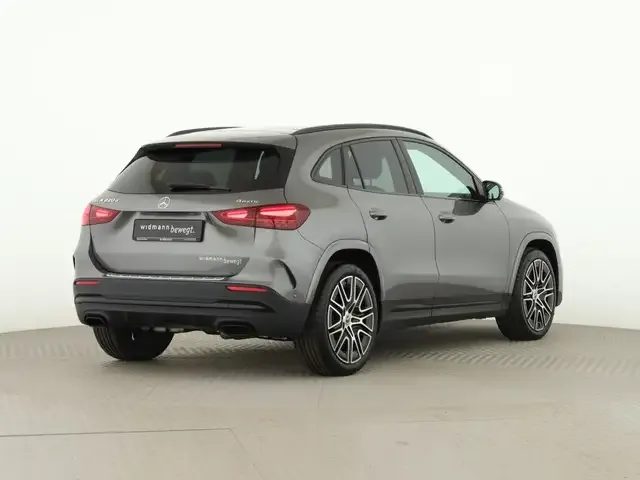 Mercedes-Benz GLA 220
