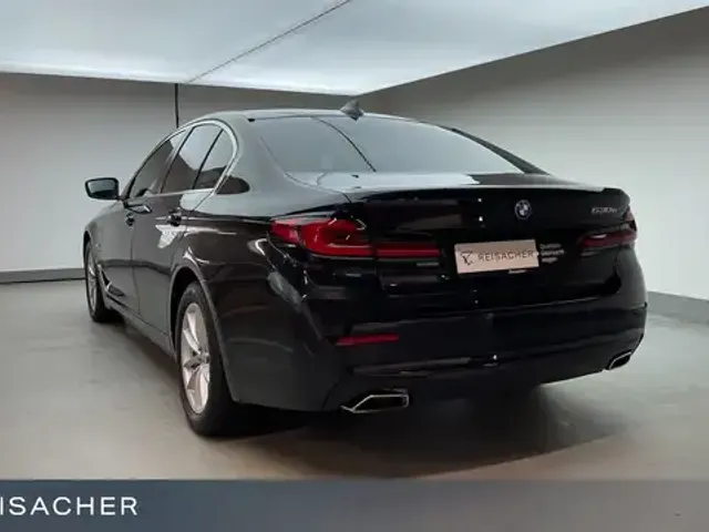 BMW 530