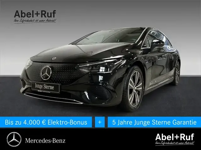 Mercedes-Benz EQE 300