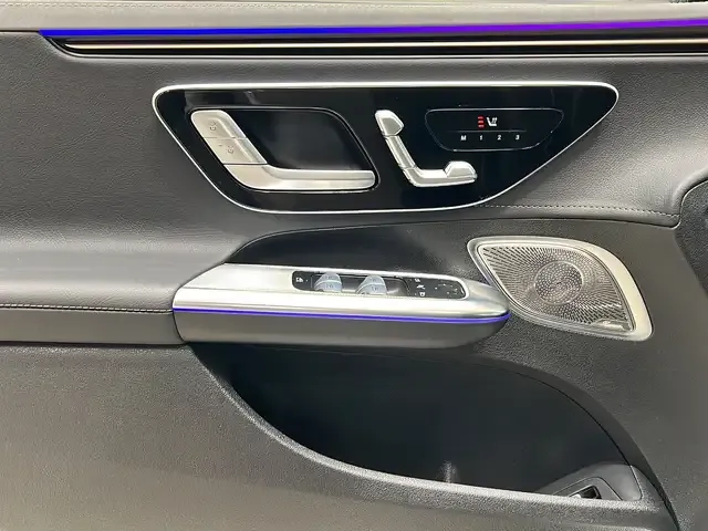 Mercedes-Benz EQE 300