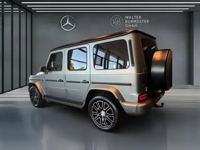 Mercedes-Benz G 500