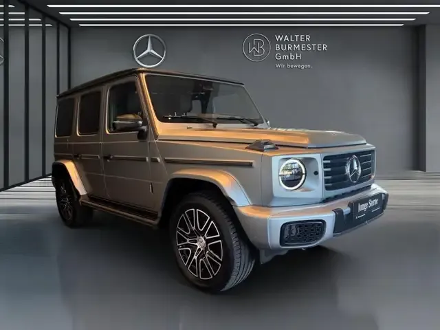 Mercedes-Benz G 500