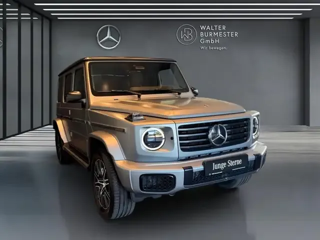 Mercedes-Benz G 500