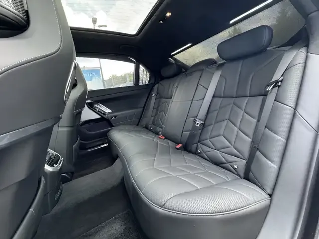BMW 760