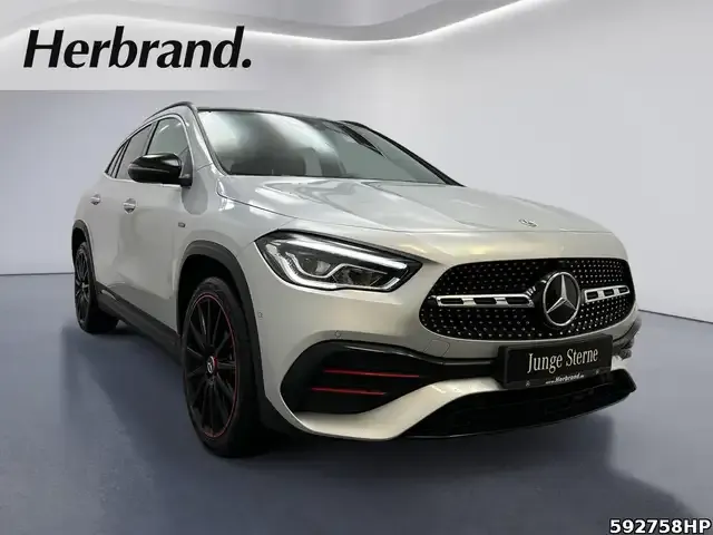 Mercedes-Benz GLA 250