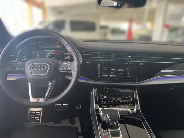 Audi SQ8
