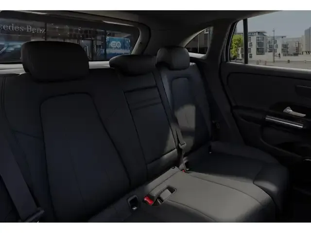 Mercedes-Benz EQA 300