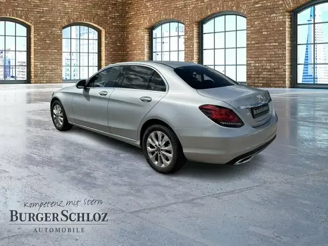 Mercedes-Benz C 200