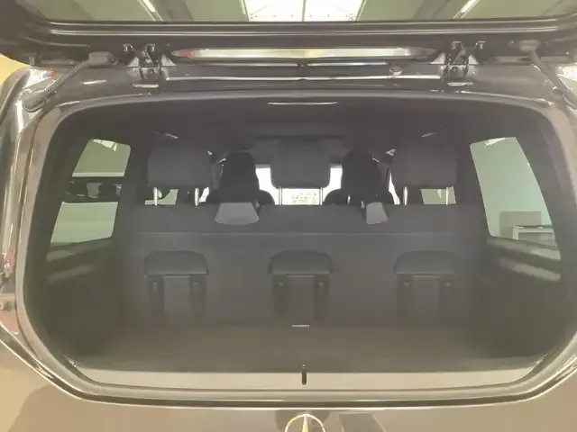 Mercedes-Benz V 220