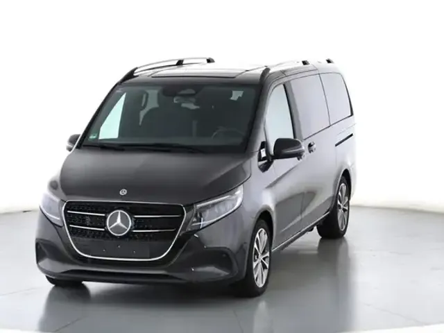 Mercedes-Benz V 220
