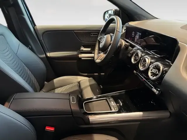 Mercedes-Benz GLA 180