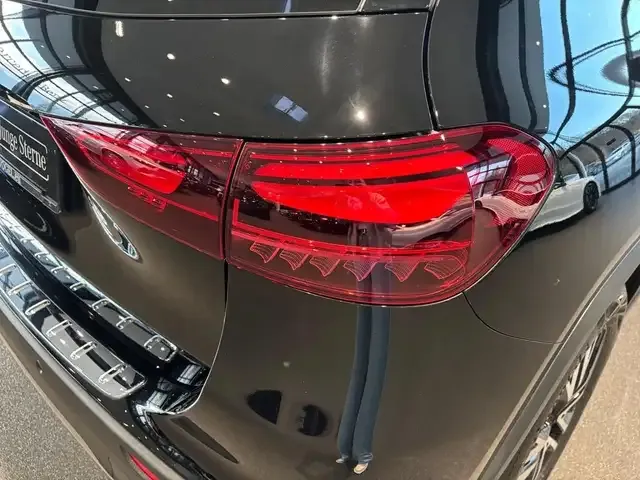 Mercedes-Benz GLA 180