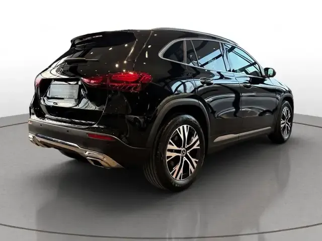 Mercedes-Benz GLA 180