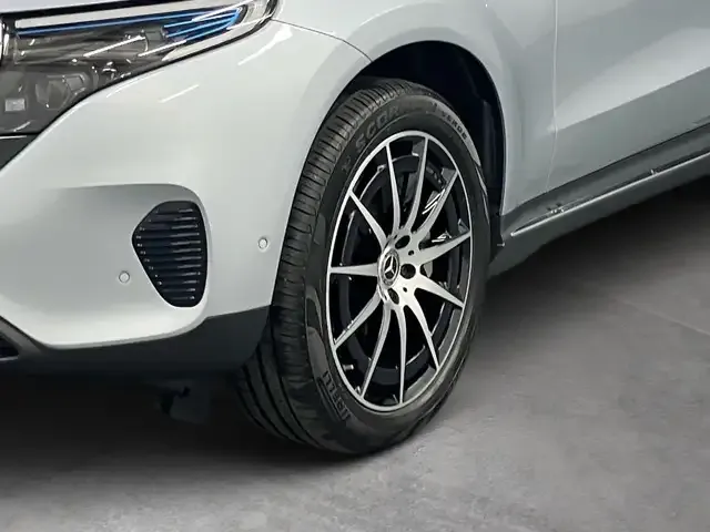 Mercedes-Benz EQC 400