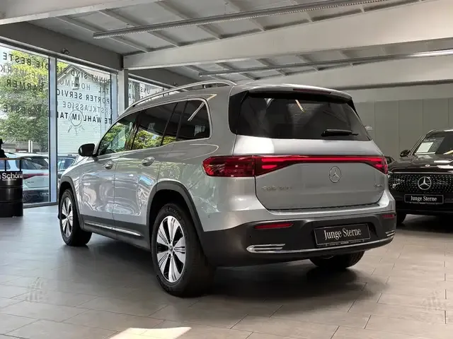 Mercedes-Benz EQB 300