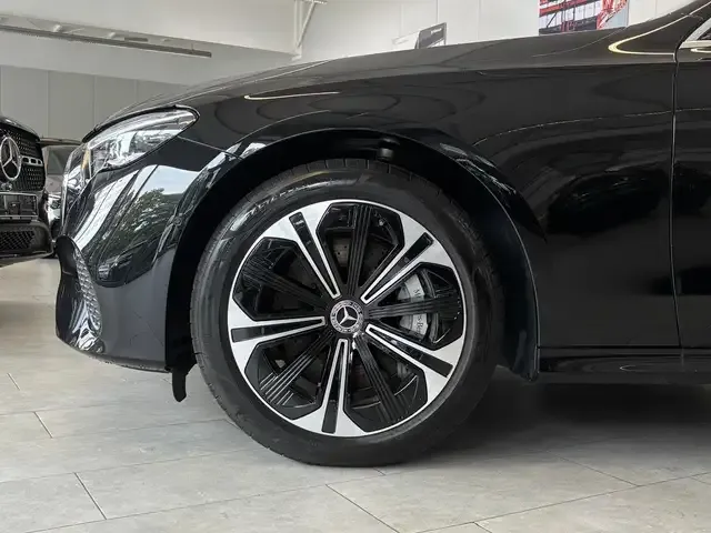Mercedes-Benz E 400